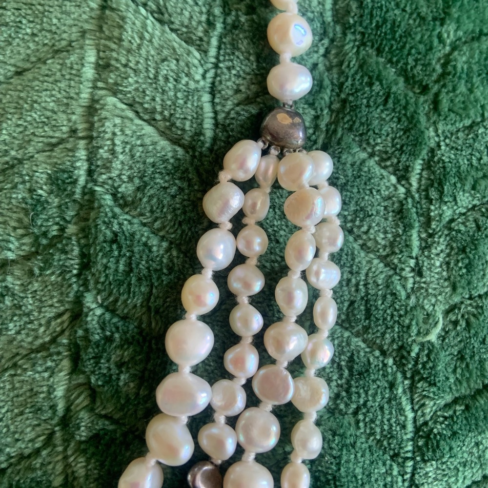 Silpada White Multi-Strand  Necklace STERLING SILVER beads Freshwater Pearls - Picture 3 of 3